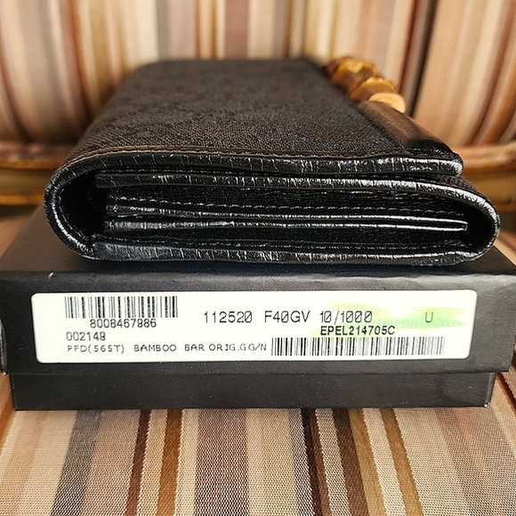 GUCCI Monogrammed Wallet with Bamboo Closure in Black I Size 7' X 3.5' inch - Picture 2 of 15